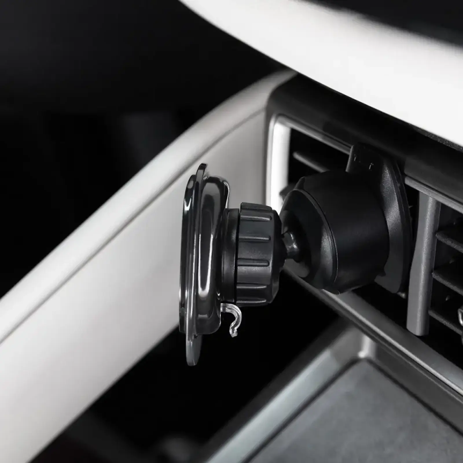 Автодержатель Proove Host Rider Lite Air Outlet Car Mount Black (CHRL00000001)