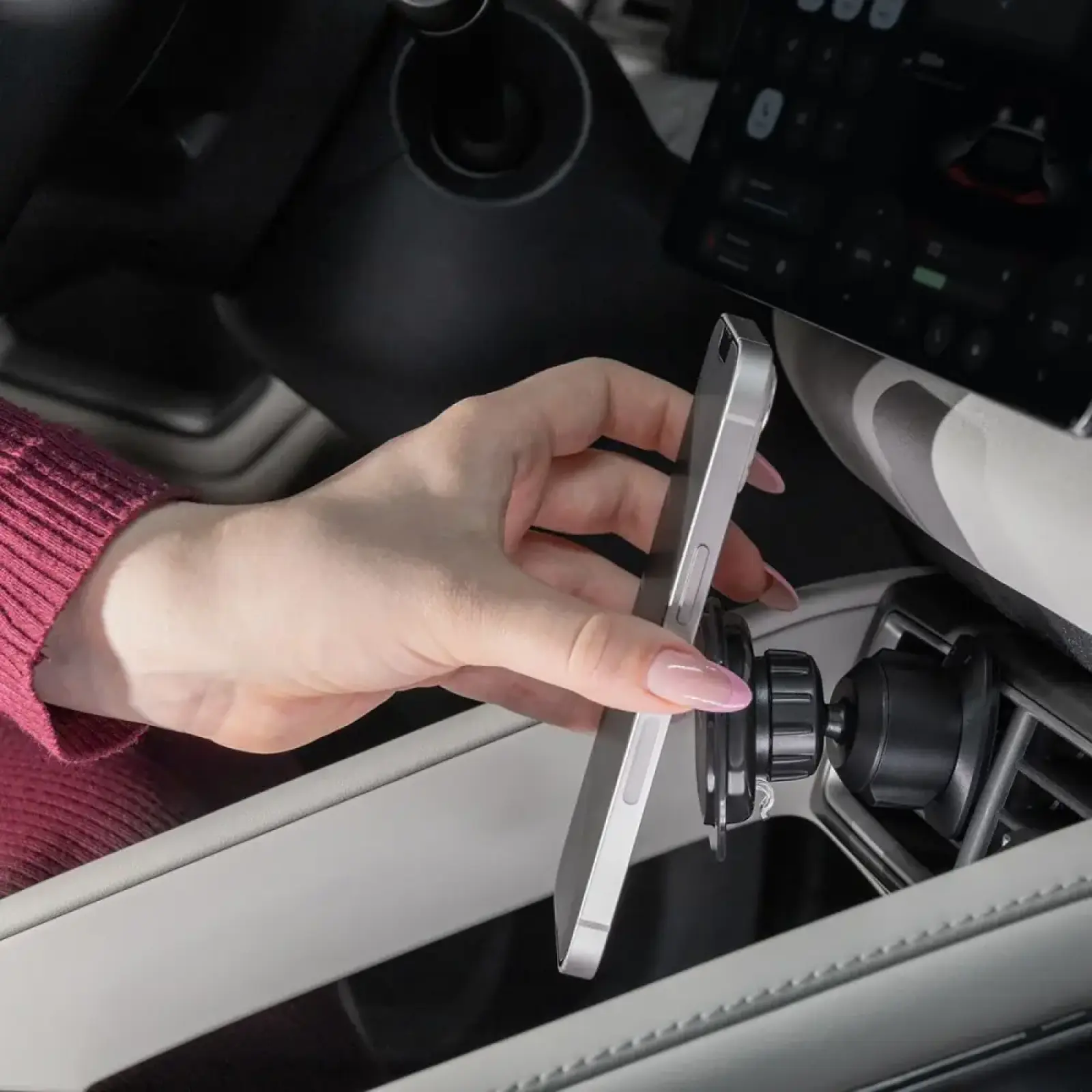 Автодержатель Proove Host Rider Lite Air Outlet Car Mount Black (CHRL00000001)