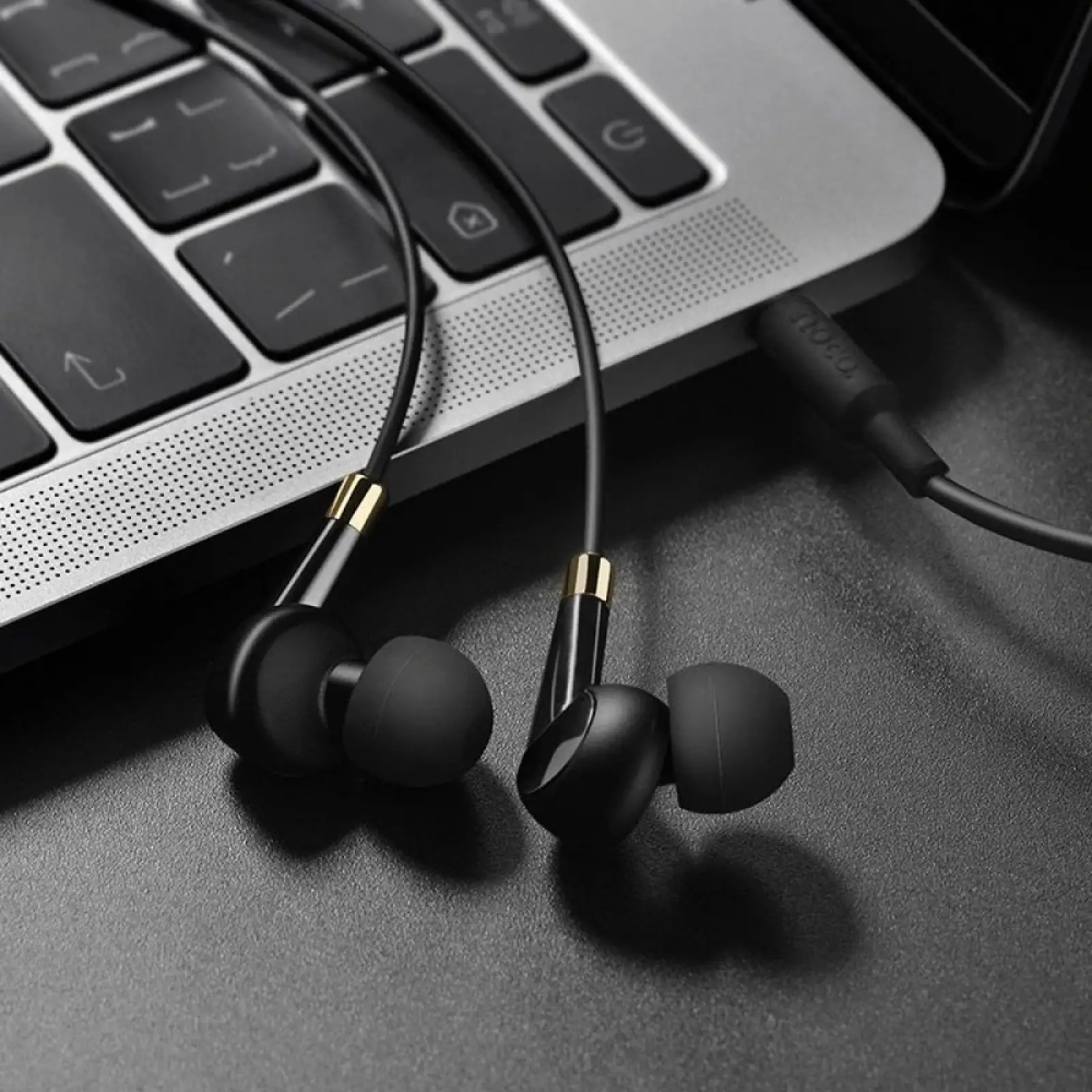 Наушники Hoco M58 Amazing Universal With Microphone White