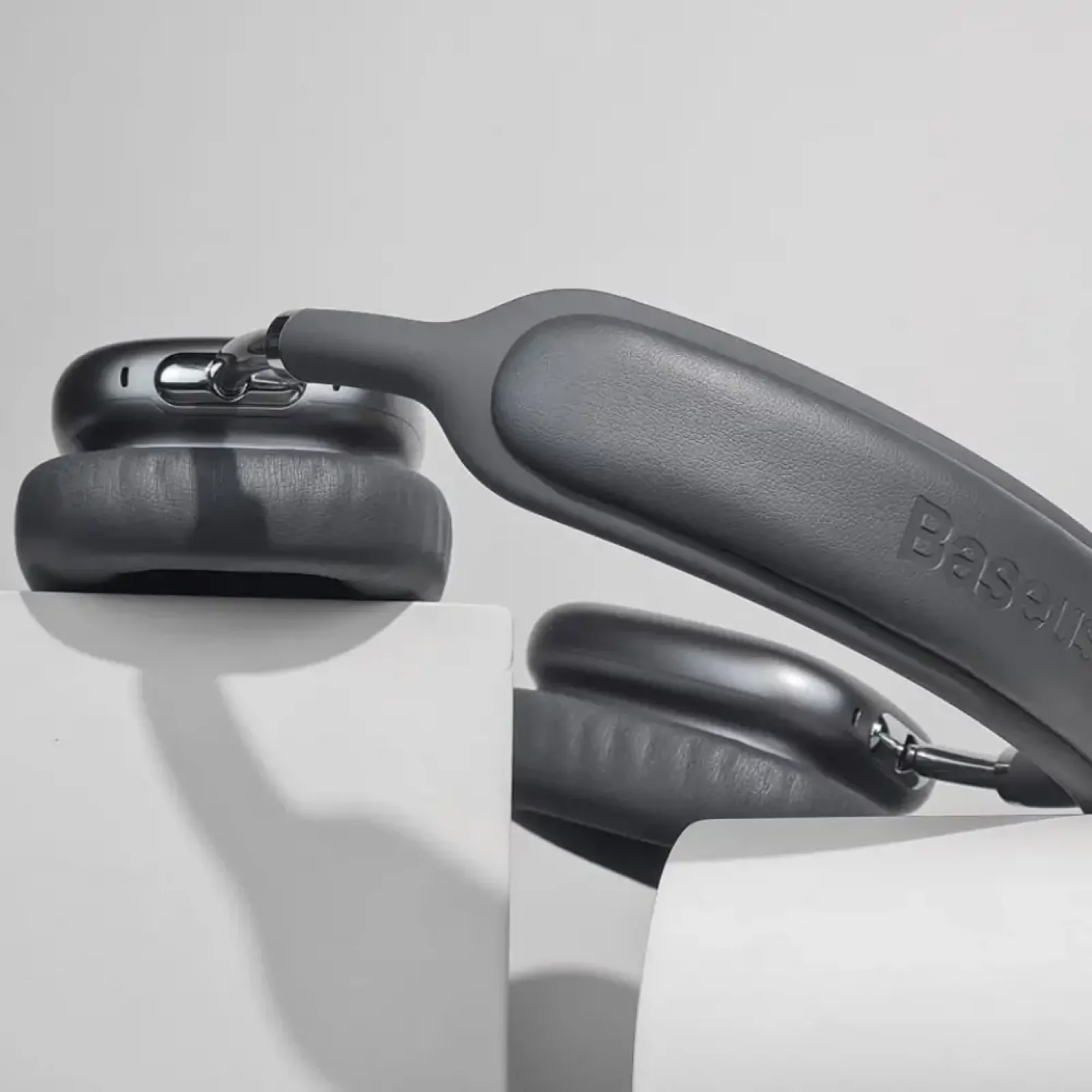 Беспроводные наушники Baseus Bowie H2 с шумоподавлением Gray, NGTW260013