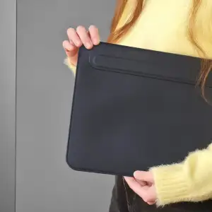 Чохол WIWU Skin Pro 2 Leather Sleeve for MacBook Pro 16,2
