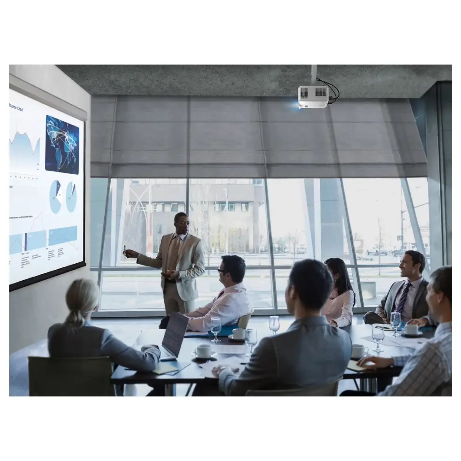 Мультимедійний проектор ViewSonic LSD400W (VS20643) UA