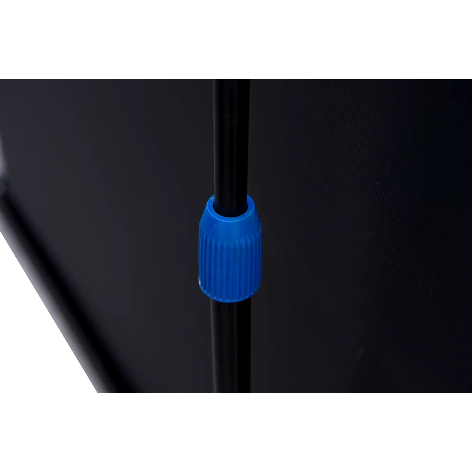 Экран переносной на треноге ATRIA ECO TRM-AV-70 UA