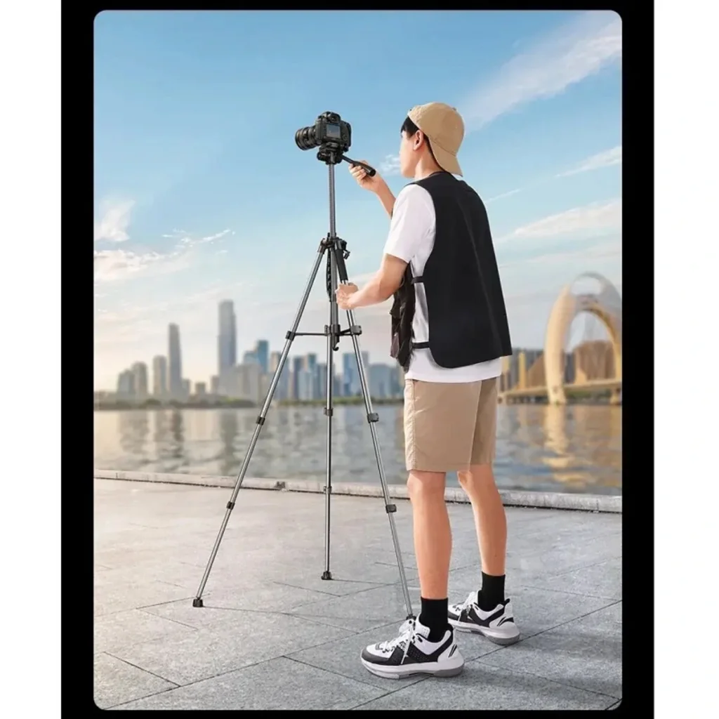 Штатив UGREEN LP661 Professional Tripod for Phone & Camera (UGR-15187)