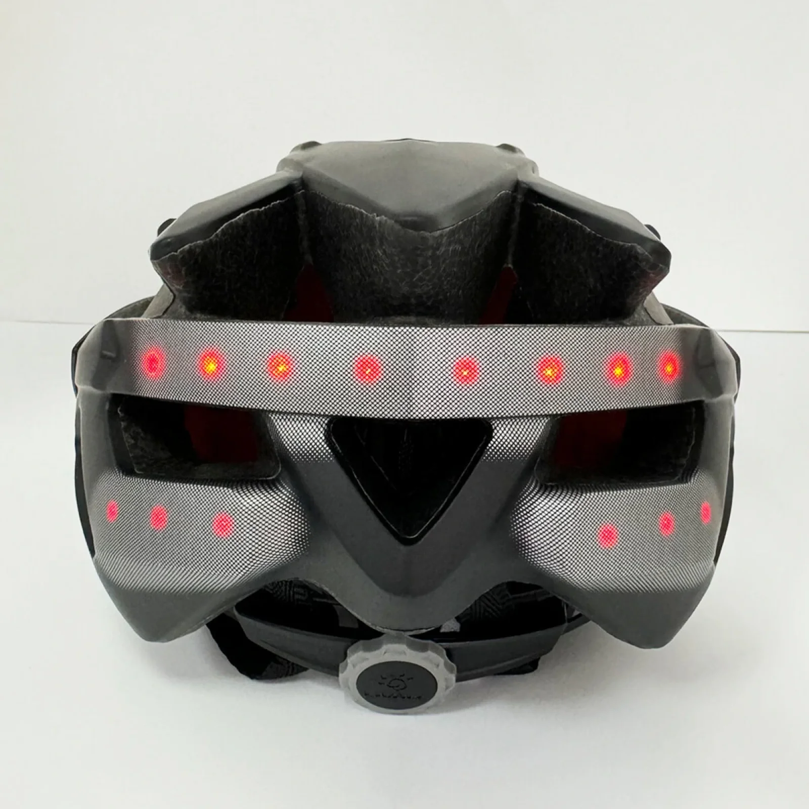 Захисний шолом Livall BH60SE NEO (L) Black (55-61см), акустика, мікрофон, сигнали поворотів та стопів, додаток, пульт BR80, Bluetooth (LIV-T60SEN-5012)