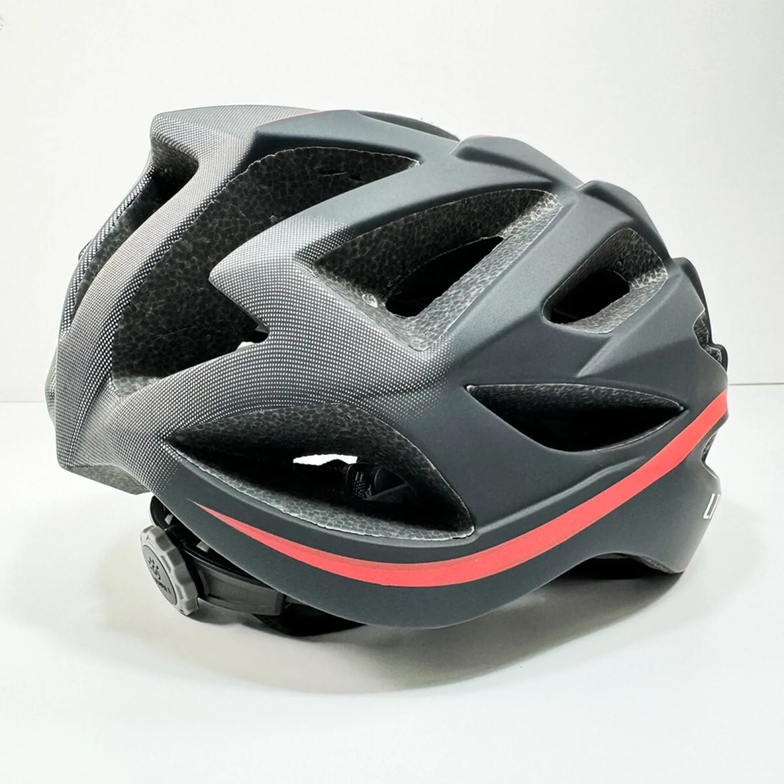 Захисний шолом Livall BH62 NEO (L) Black&Red (55-61см), акустика, мікрофон, сигнали поворотів та стопів, додаток, пульт BR80, Bluetooth (LIV-TBH62N-1041)