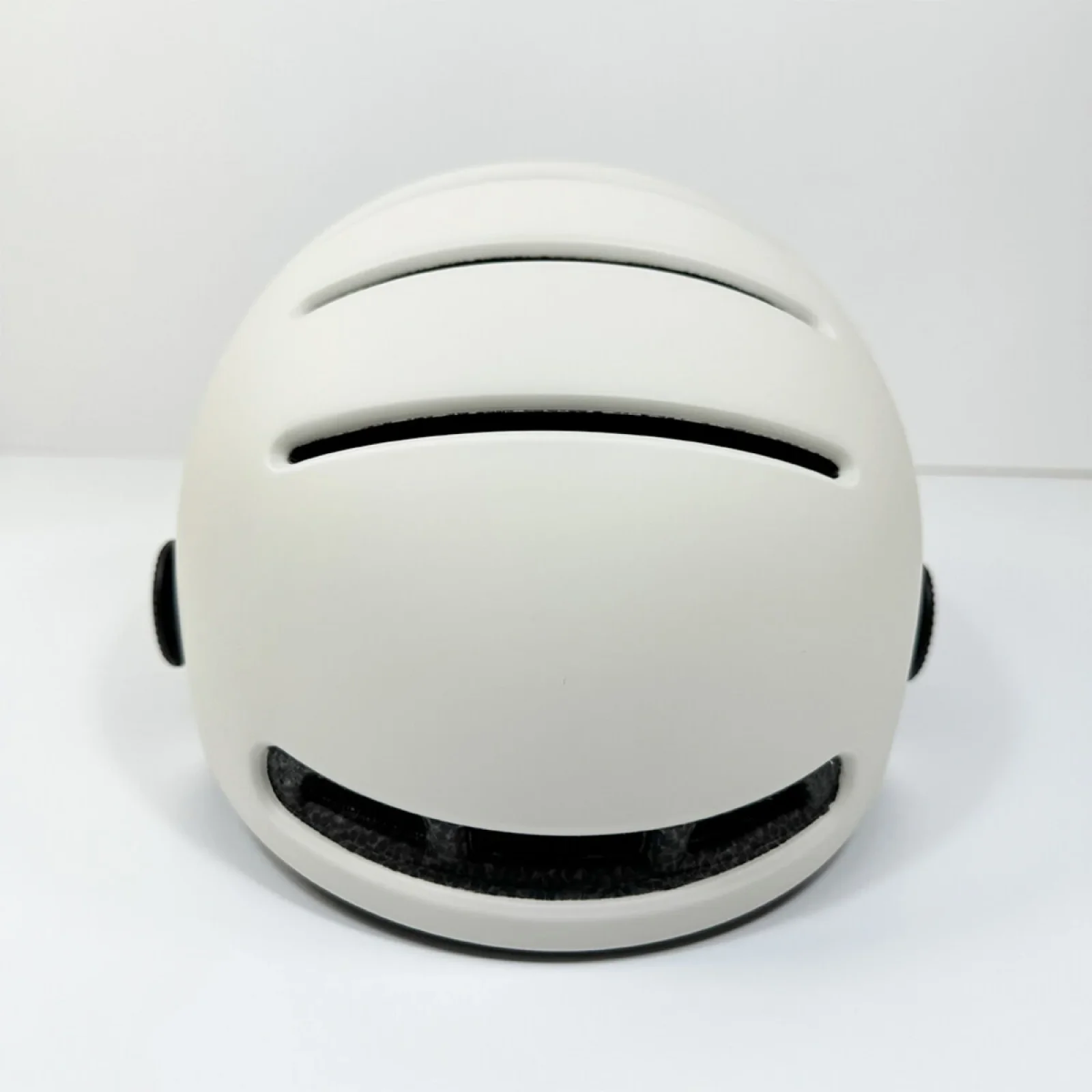 Захисний шолом Livall L23 (M) Ivory White (54-58см), сигнал поворотів та стопів, додаток, зйомний візор (пульт BR80 в комплекті не іде) (LIV-000L23-4210)