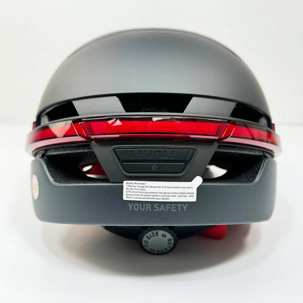 Захисний шолом Livall BH51M NSO (L) Black (57-61см), акустика JBL, мікрофон, сигнали поворотів та стопів, додаток, пульт BR80, застібка, Bluetooth (LIV-JB51MN-5312)