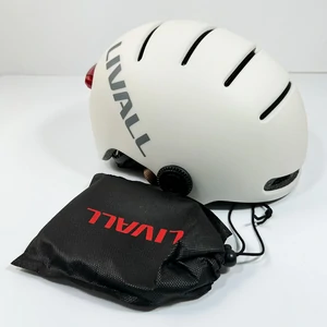 Захисний шолом Livall L23 (L) Ivory White (58-62см), сигнал поворотів та стопів, додаток, зйомний візор (пульт BR80 в комплекті не іде) (LIV-000L23-4310)