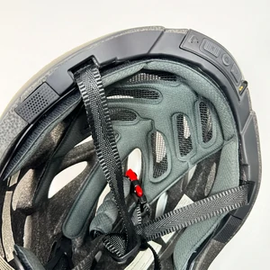 Захисний шолом Livall BH62 NEO (L) Black&Red (55-61см), акустика, мікрофон, сигнали поворотів та стопів, додаток, пульт BR80, Bluetooth (LIV-TBH62N-1041)
