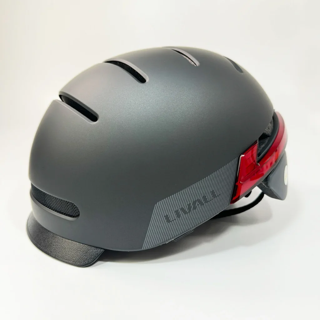 Захисний шолом Livall BH51M NEO (L) Black (57-61см), акустика, мікрофон, сигнали поворотів та стопів, додаток, пульт BR80, Bluetooth (LIV-T1V6MN-5311)