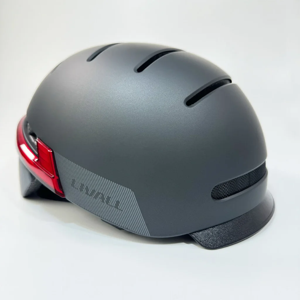 Захисний шолом Livall BH51M NEO (L) Black (57-61см), акустика, мікрофон, сигнали поворотів та стопів, додаток, пульт BR80, Bluetooth (LIV-T1V6MN-5311)