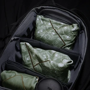 Захисна серветка Ulanzi CM009 17-INCH 45*45cm Protective Wrap (UV-3270 CM009)