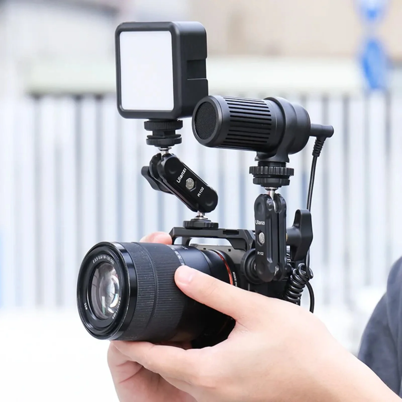 Шарнірне кріплення Ulanzi R102 Dual 1/4'' Grip (UV-3058 R102)
