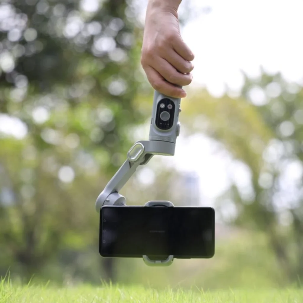Триосьовий стабілізатор AOCHUAN Professional Gimbal Stabilizer for Smartphone SMART X Сірий (AOCHUAN-SMARTX-G) UA