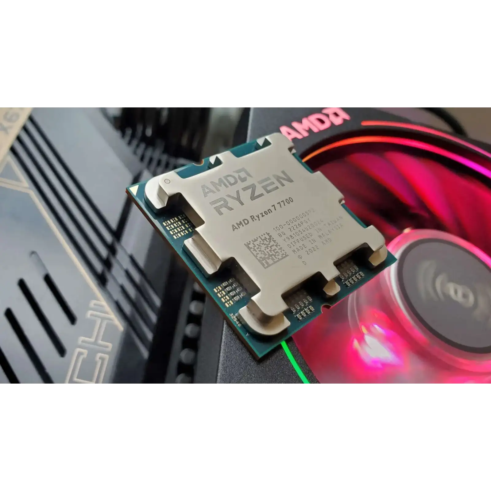 Процесор AMD Ryzen 7 7700 (3.8GHz 32MB 65W AM5) Tray (100-000000592) UA