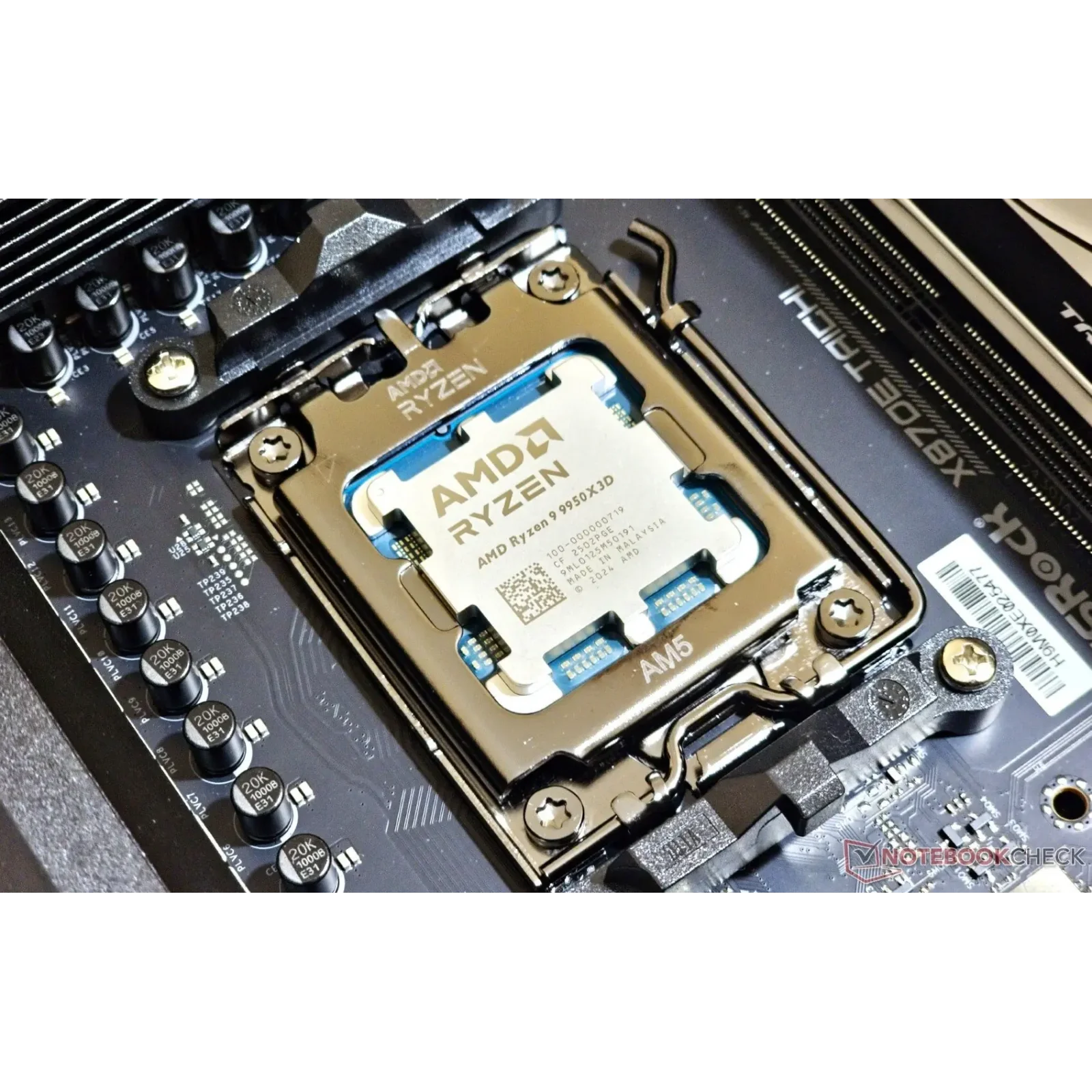 Процессор AMD Ryzen 9 9950X3D (4.3GHz 128MB 170W AM5) Tray (100-000000719) UA