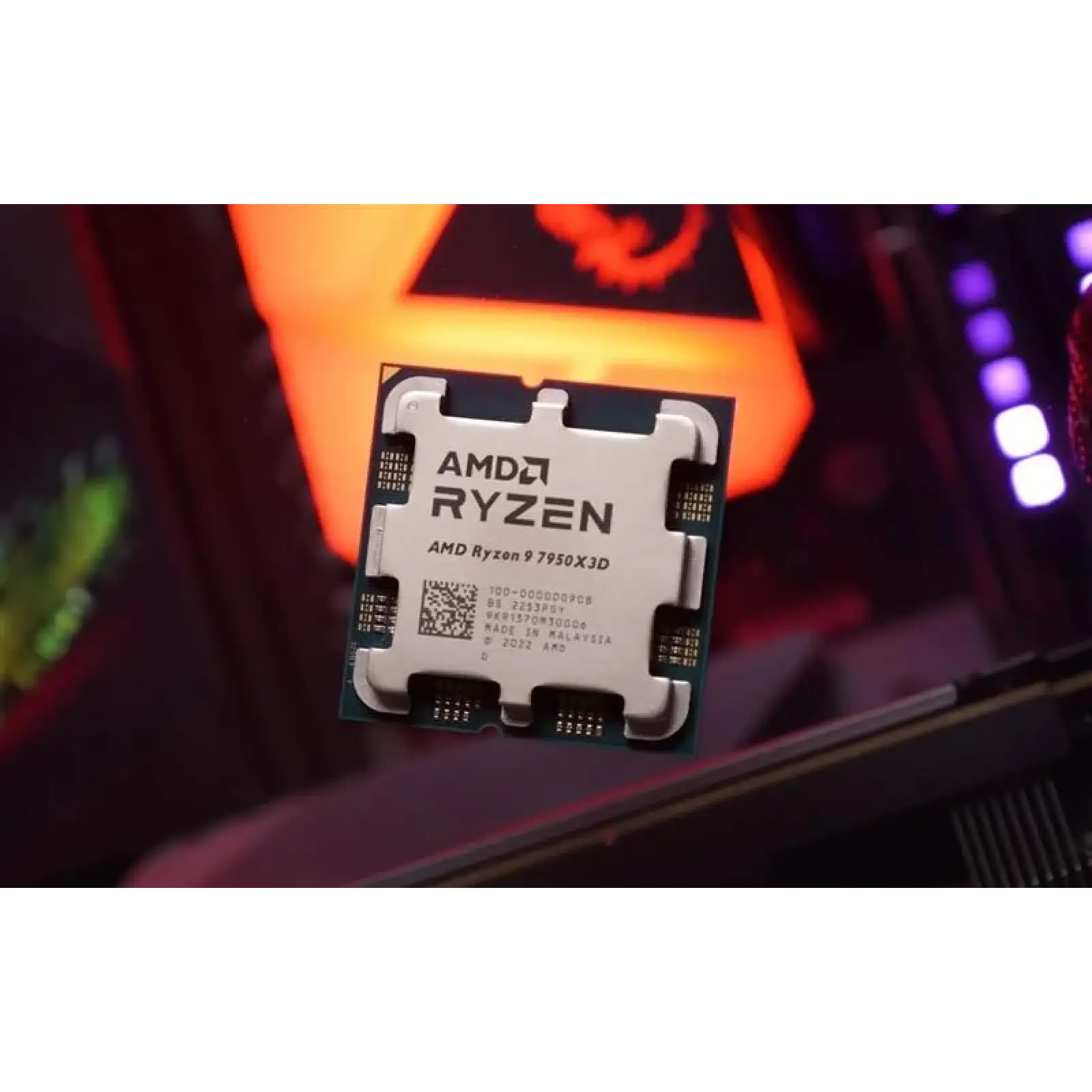 Процесор AMD Ryzen 9 7950X3D (4.2GHz 128MB 120W AM5) Box (100-100000908WOF) UA