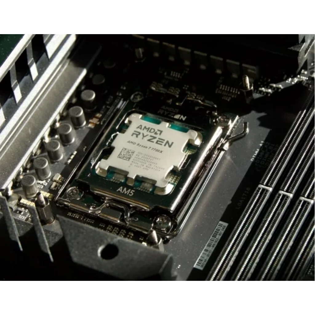 Процессор AMD Ryzen 7 7700X (4.5GHz 32MB 105W AM5) Box (100-100000591WOF) UA