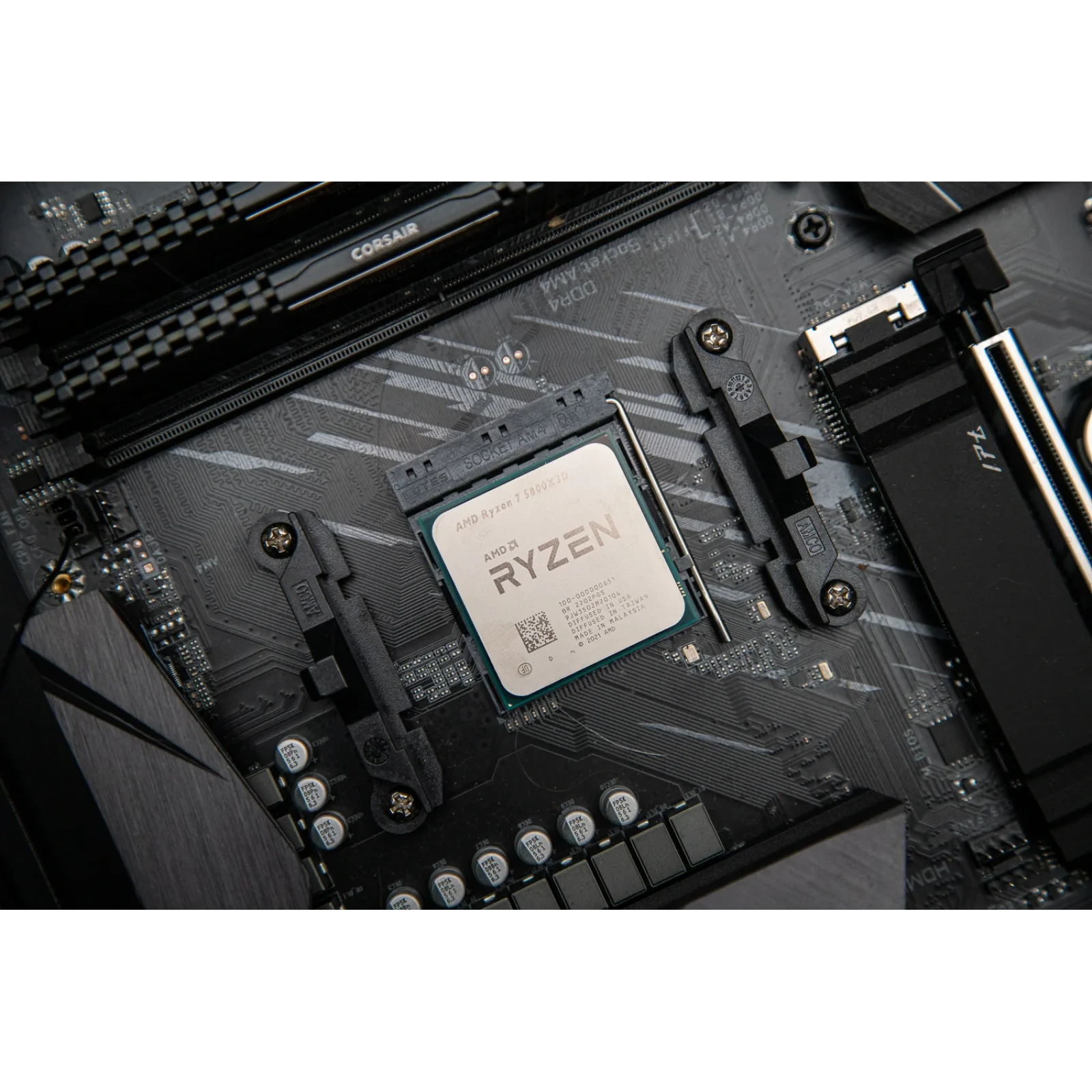 Процесор AMD Ryzen 7 5800X3D (3.4GHz 96MB 105W AM4) Box (100-100000651WOF) UA