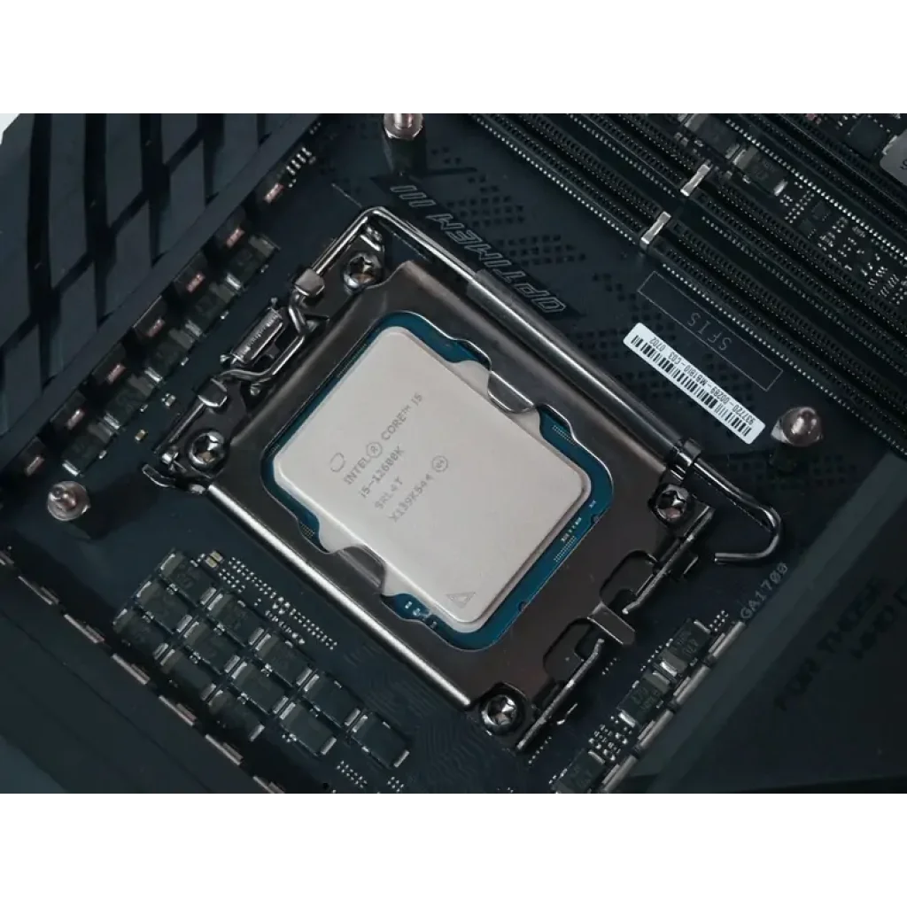 Процессор Intel Core i5 12600K 3.7GHz (20MB, Alder Lake, 125W, S1700) Box (BX8071512600K) UA