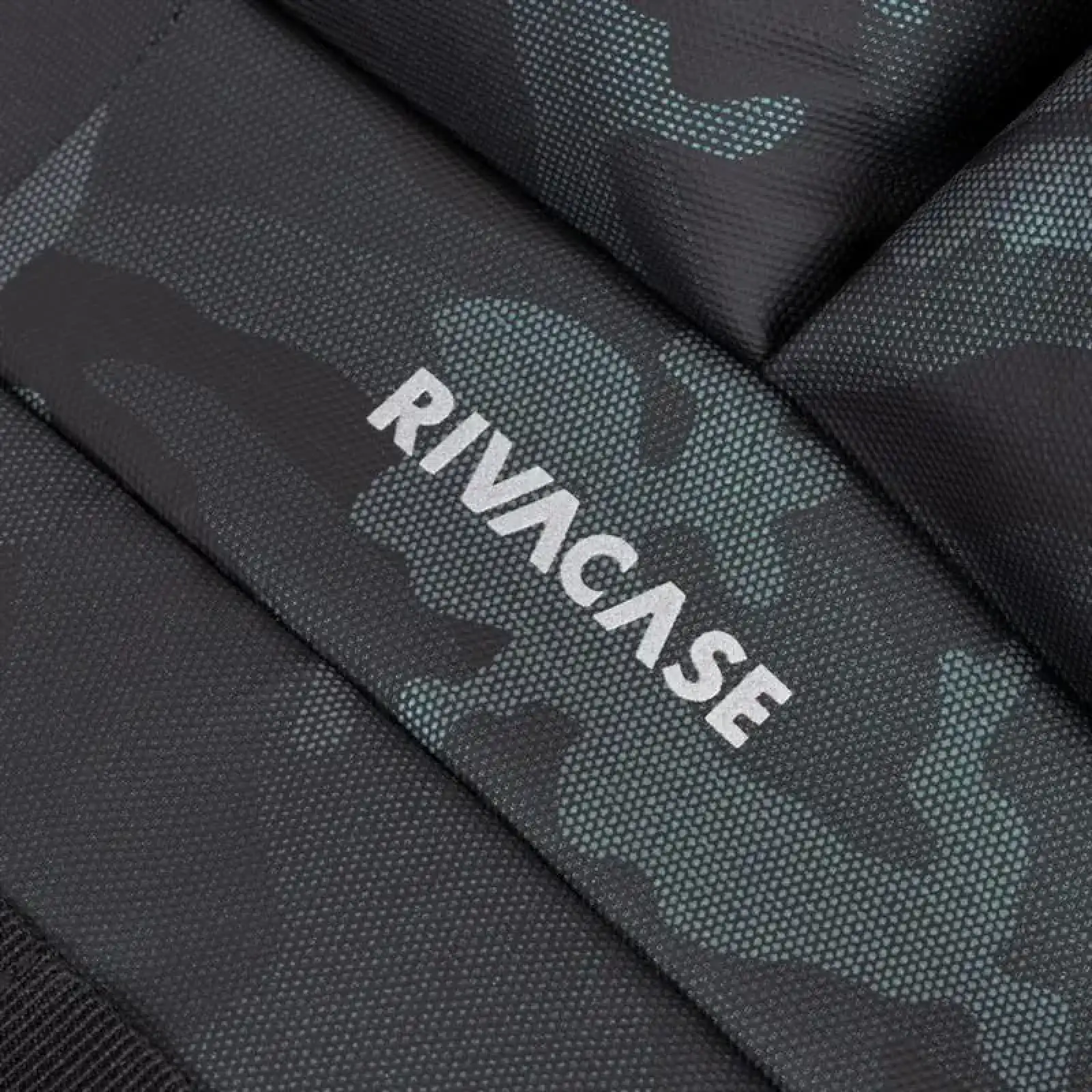 Рюкзак Rivacase 7661 Navy Camo UA