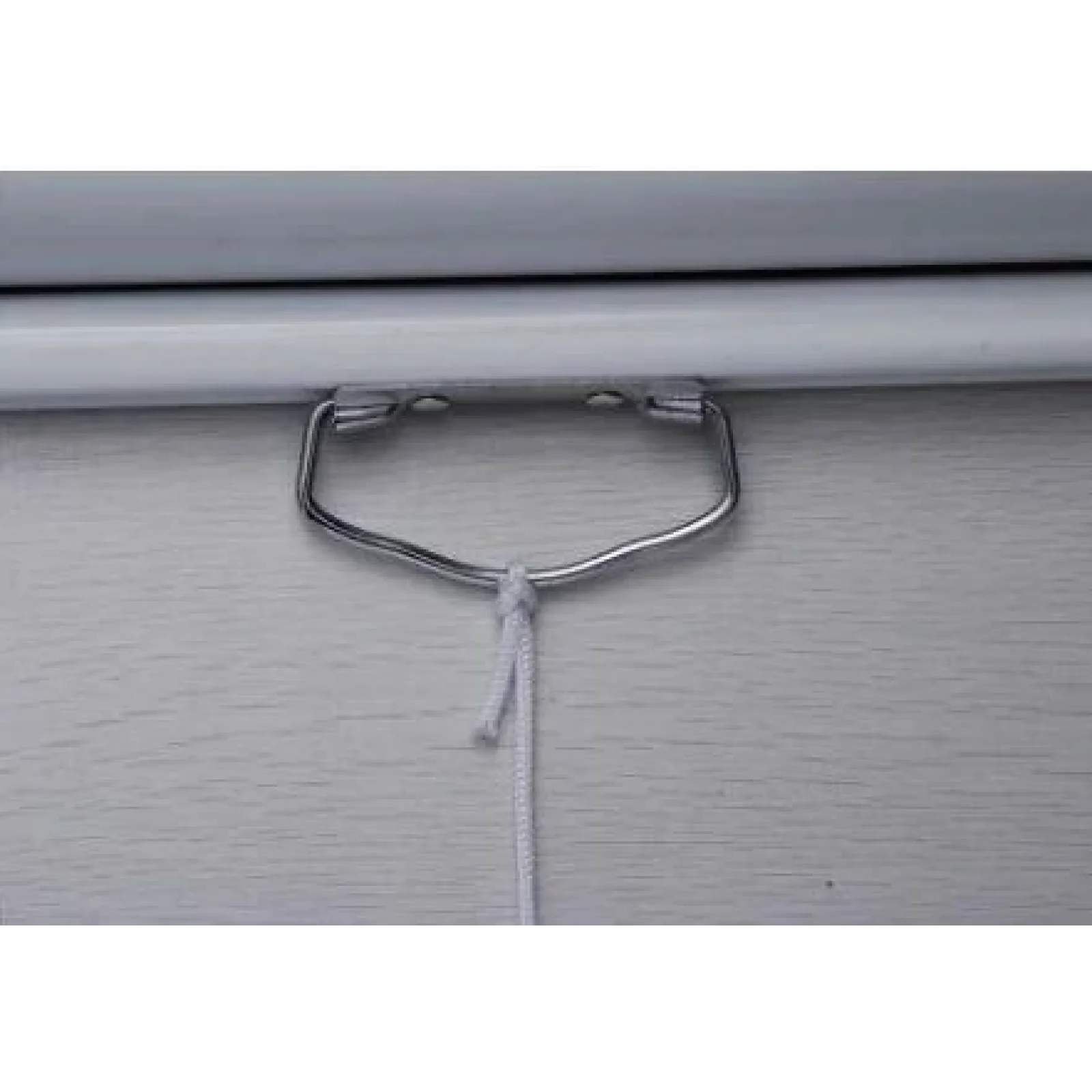 Экран ручной Atria 100