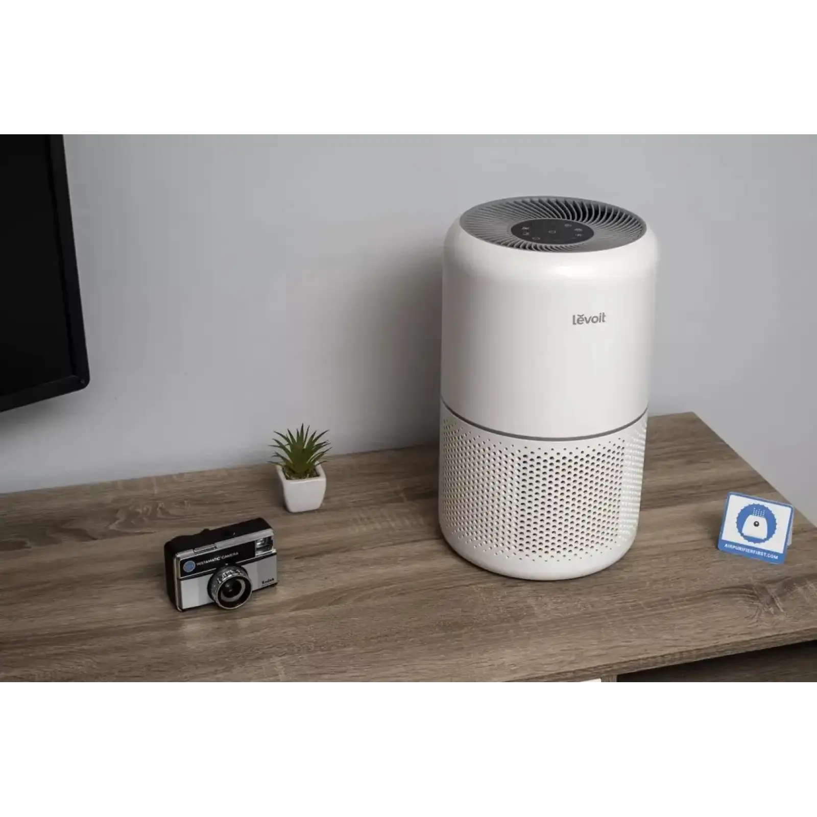 Очищувач повітря Levoit Air Purifier Core 300 White (HEAPAPLVNEU0036) UA