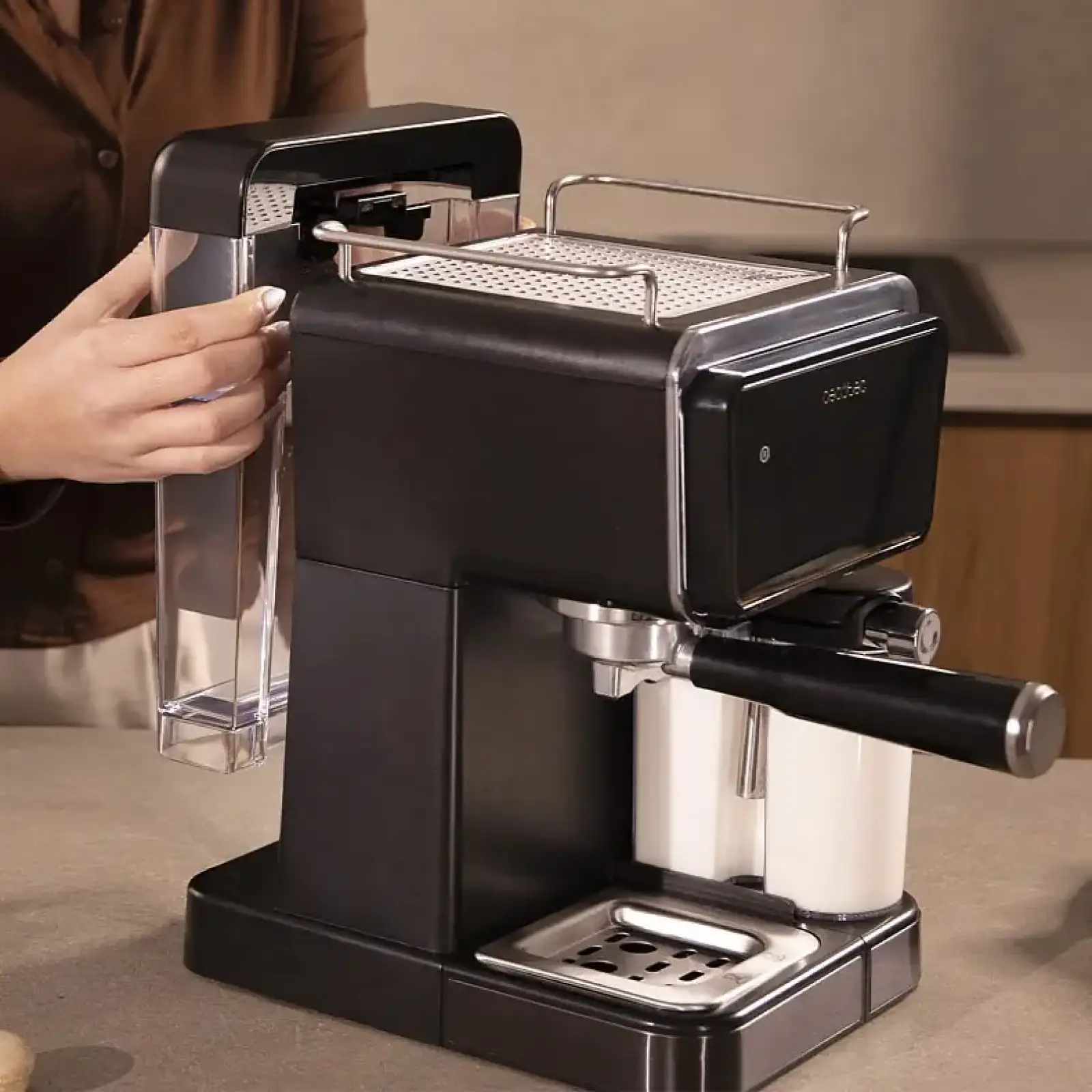 Кавоварка ріжкова Cecotec Power Espresso Touch ColdBrew Latte (A01EU01108986) UA