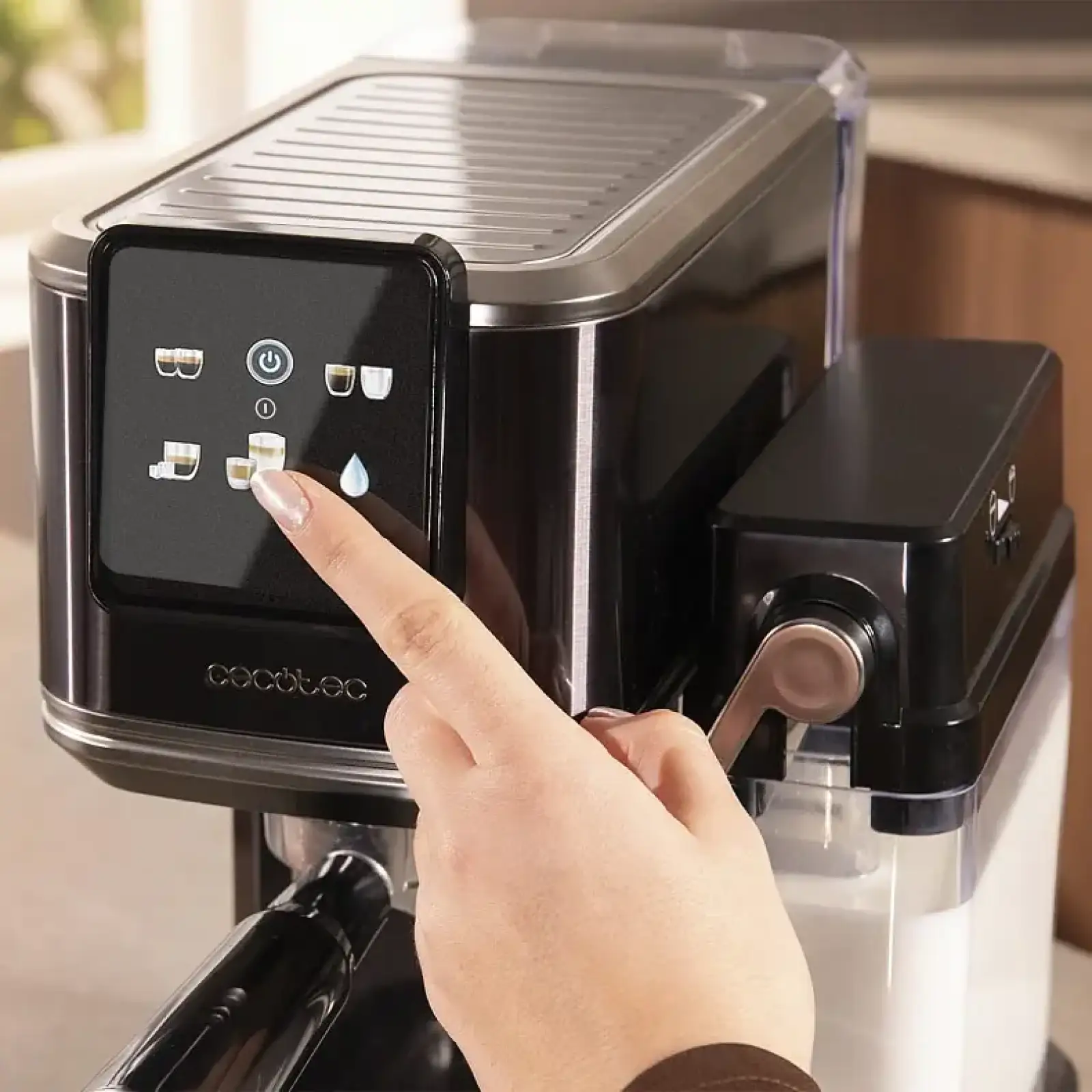 Кавоварка ріжкова Cecotec Cafelizzia ColdBrew Latte (A01EU01108987) UA