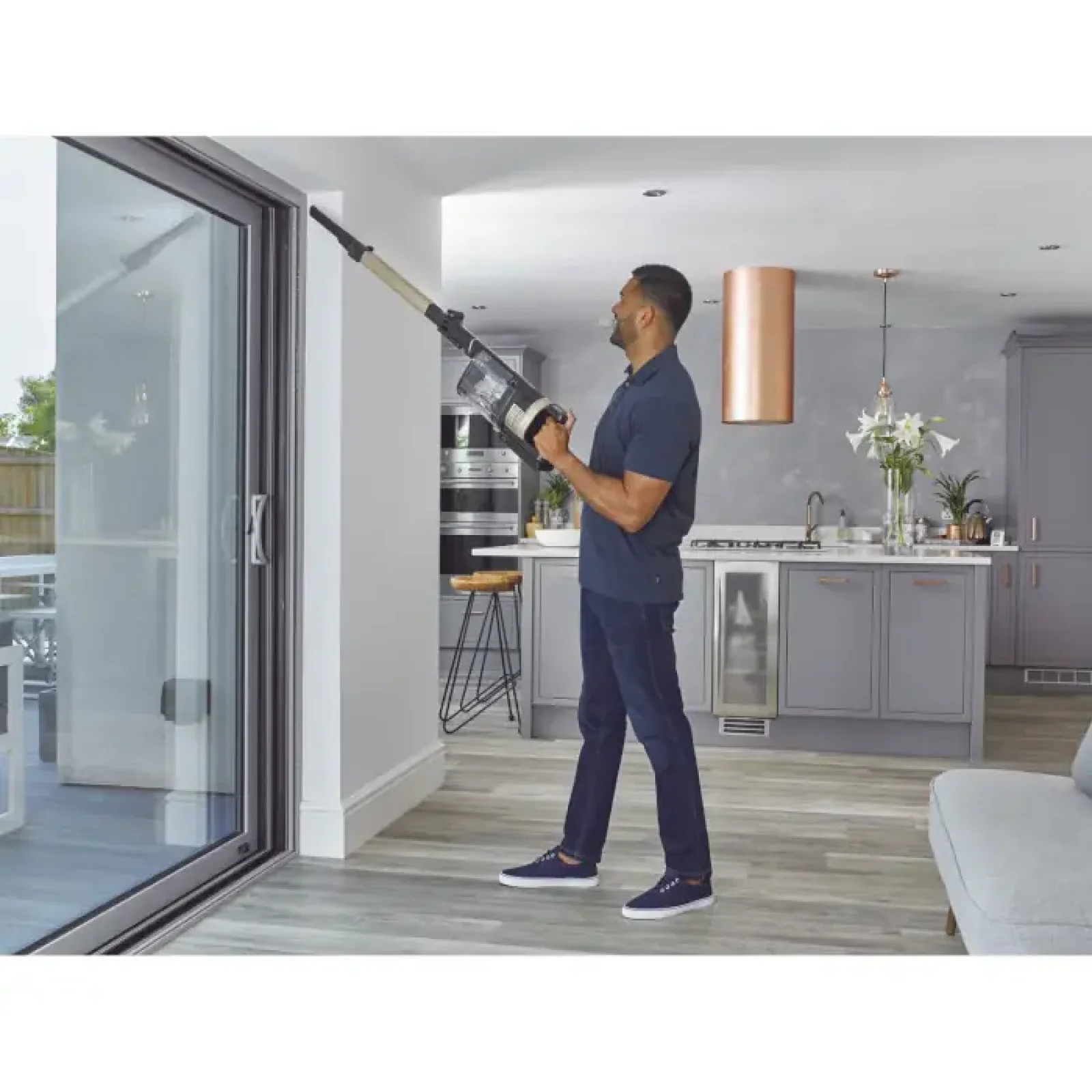 Аккумуляторный пылесос Shark Stratos Anti Hair Wrap Plus Pet Pro IZ400EUT UA