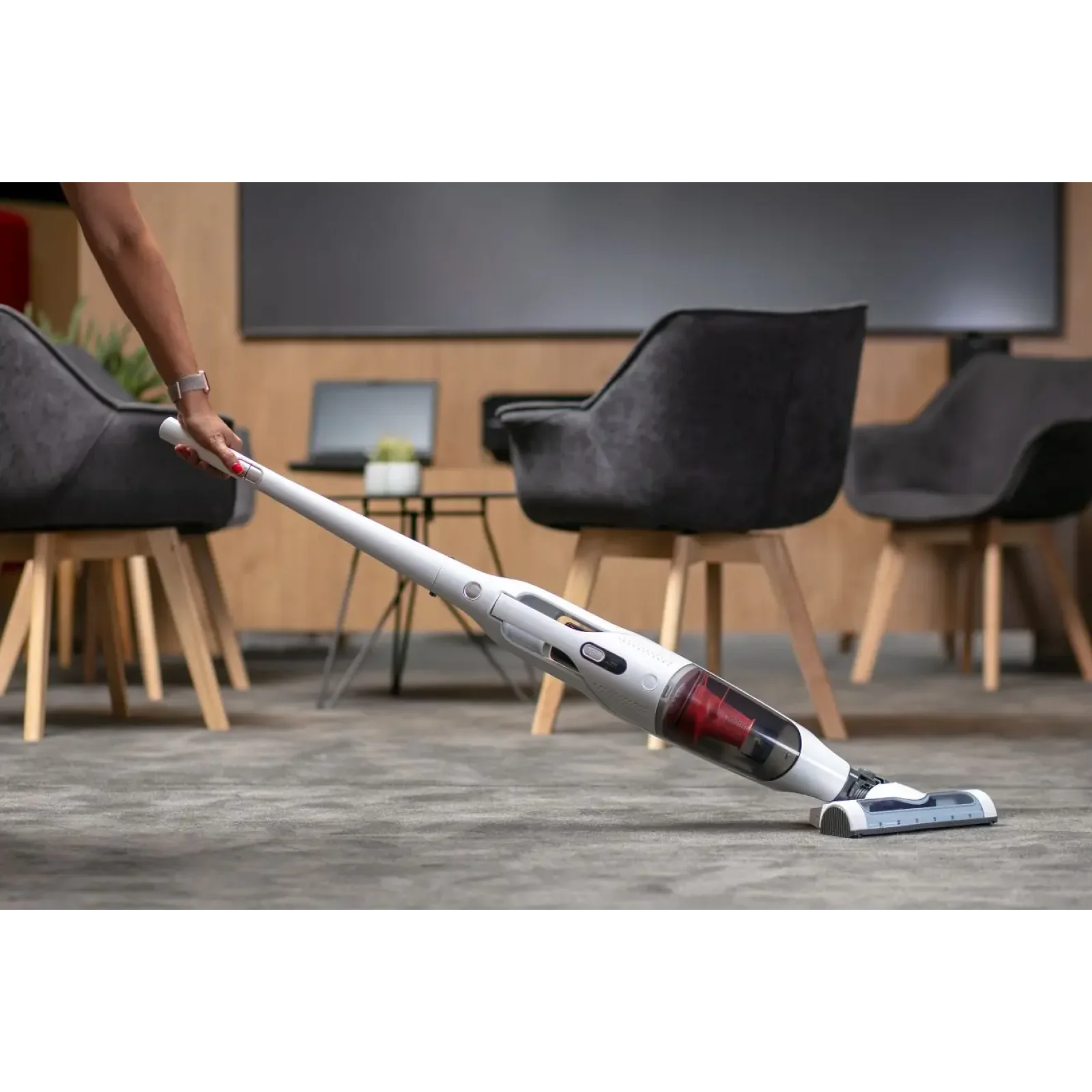 Аккумуляторный пылесос Gorenje SVC216GFW UA