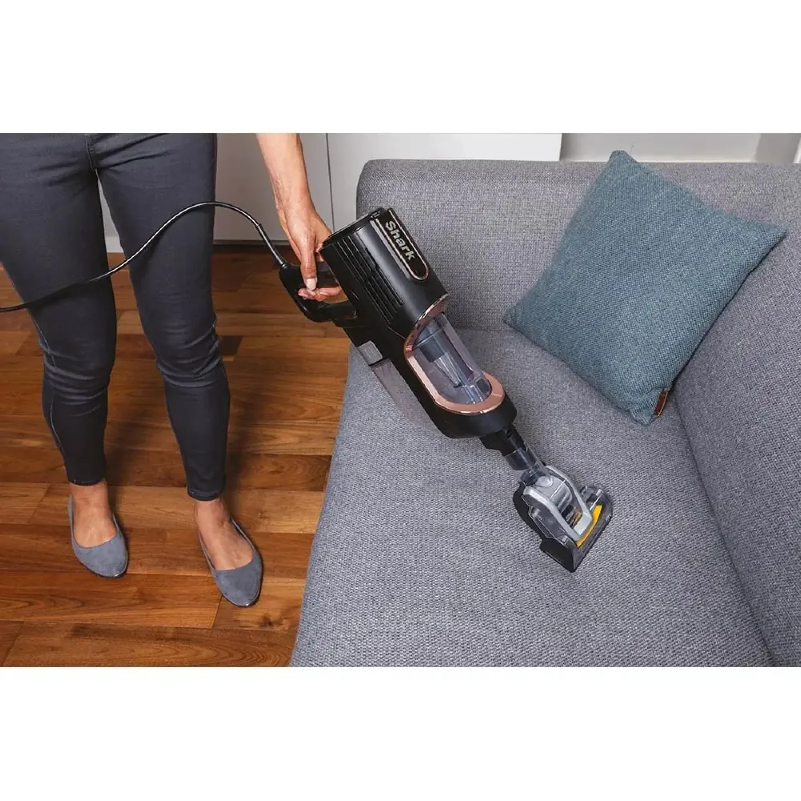 Пылесос Shark Anti Hair Wrap HZ500EUT UA