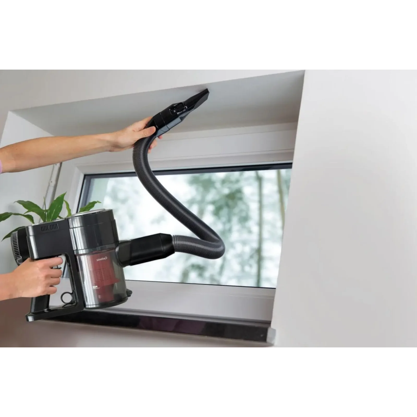 Аккумуляторный пылесос Gorenje SVC216FMLBKII UA