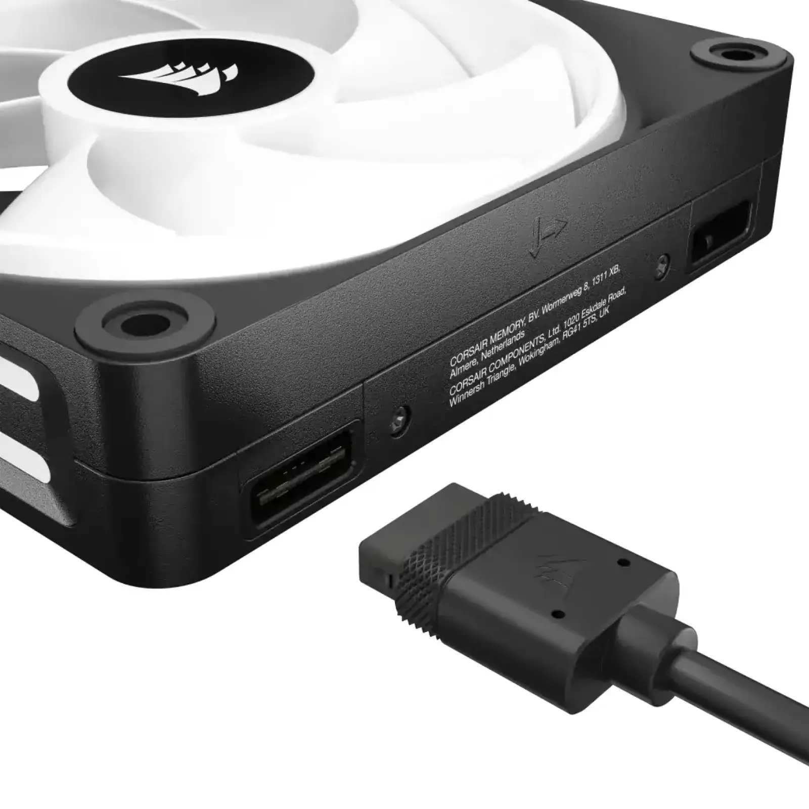 Вентилятор Corsair iCUE Link QX120 RGB PWM PC Fans Starter Kit with iCUE Link System Hub (CO-9051002-WW), 120x120x25мм, 6-pin, черный UA