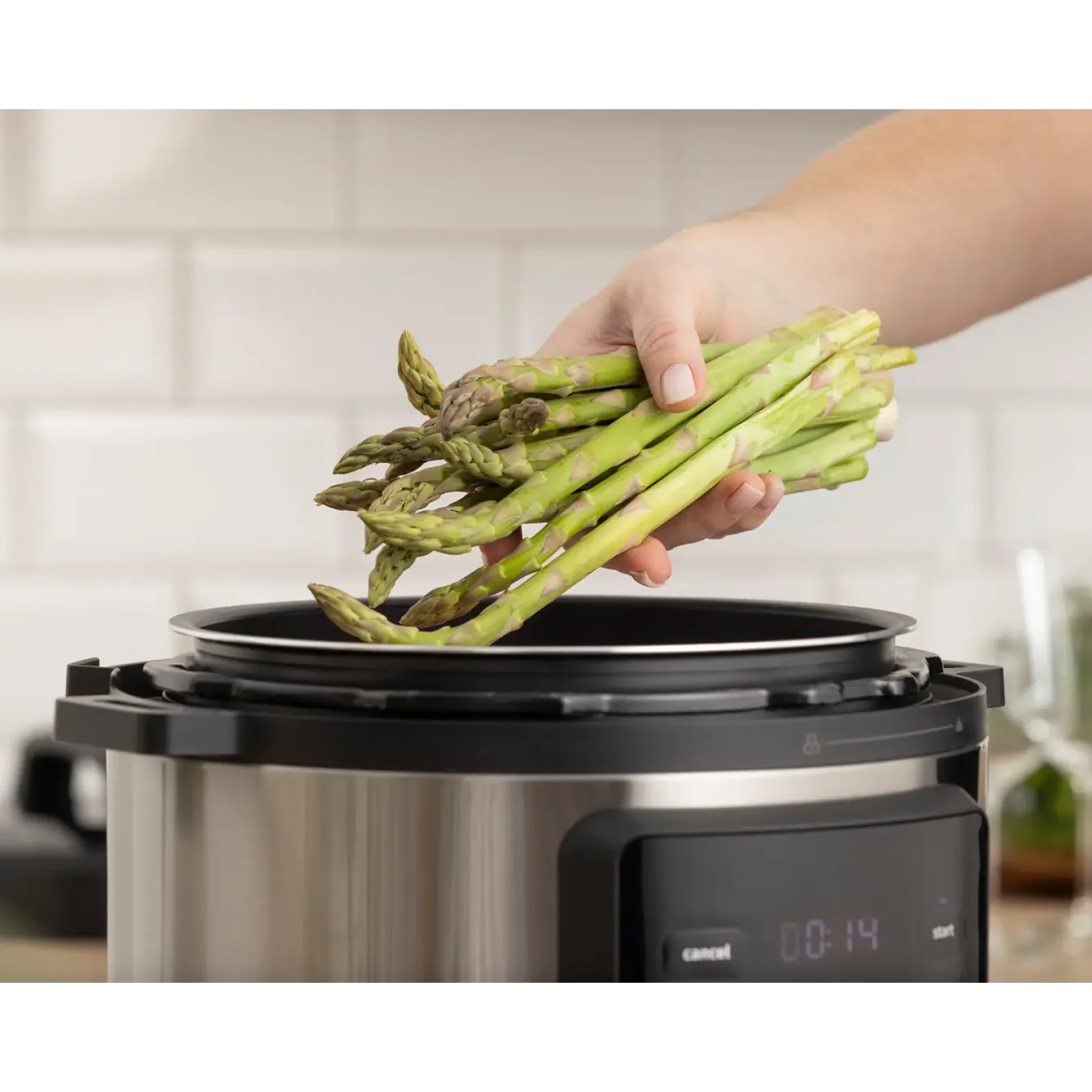 Мультиварка-скороварка Gorenje GMC6SBK UA