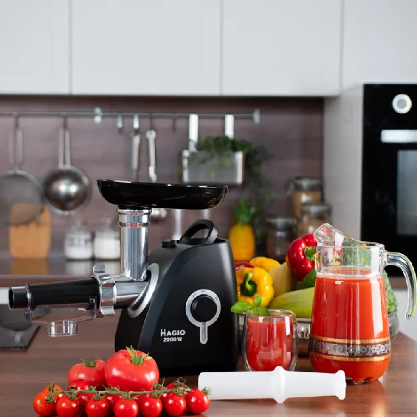 Мясорубка Magio MG-270 UA