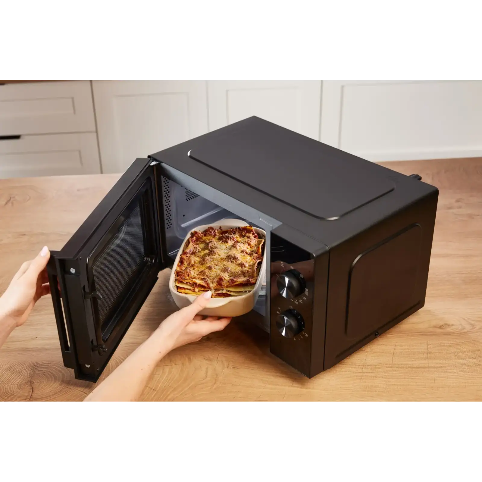 Микроволновая печь Gorenje MO20AE2B5 UA