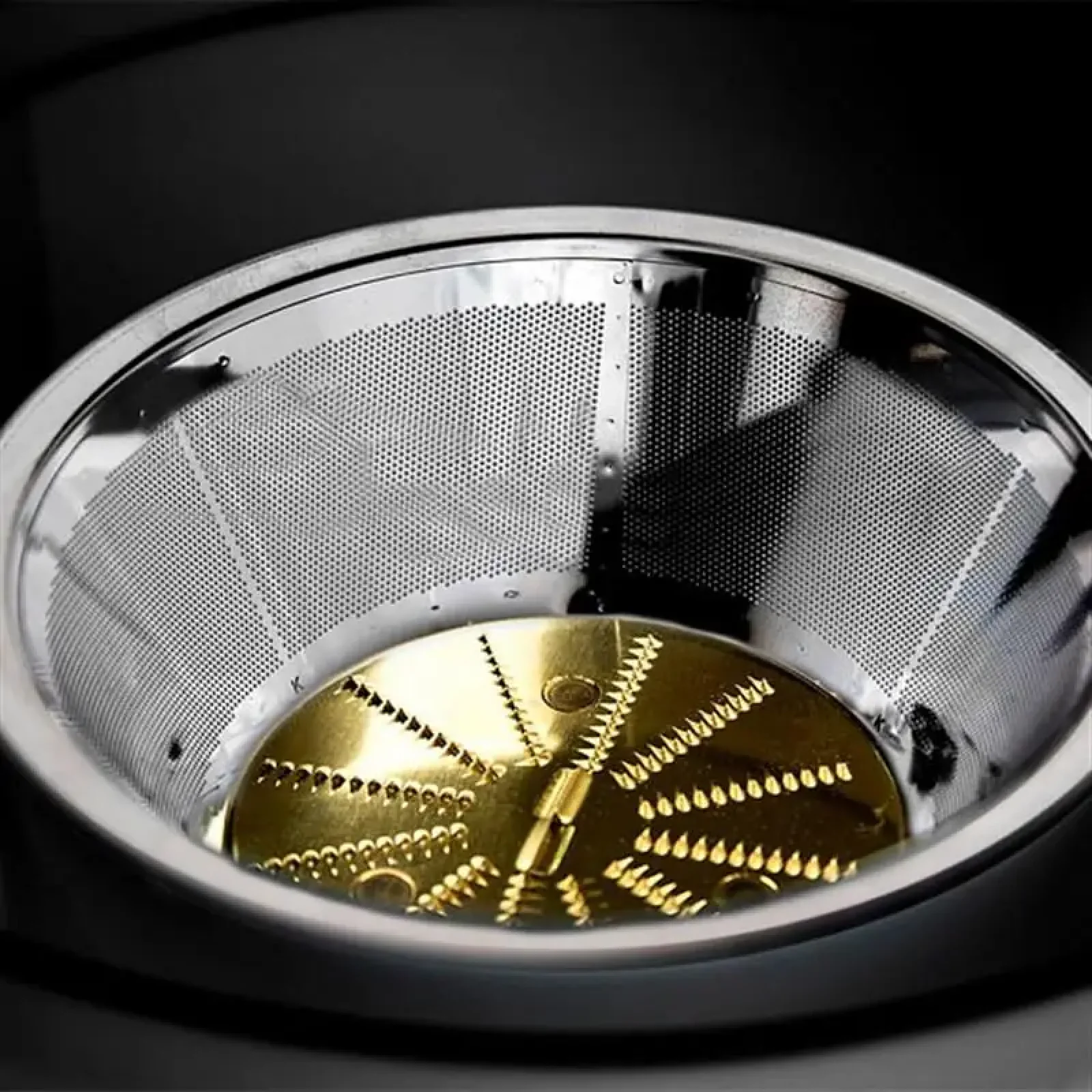 Соковижималка Cecotec Extreme Titanium 19000 CCTC-04081 (8435484040815) UA
