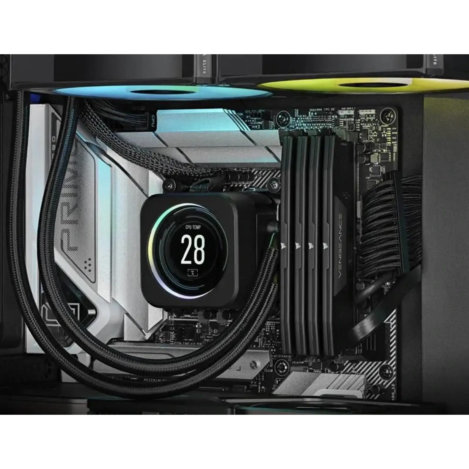 Оперативная память DDR5 2x16GB/6000 Corsair Vengeance Black (CMK32GX5M2E6000C36) UA