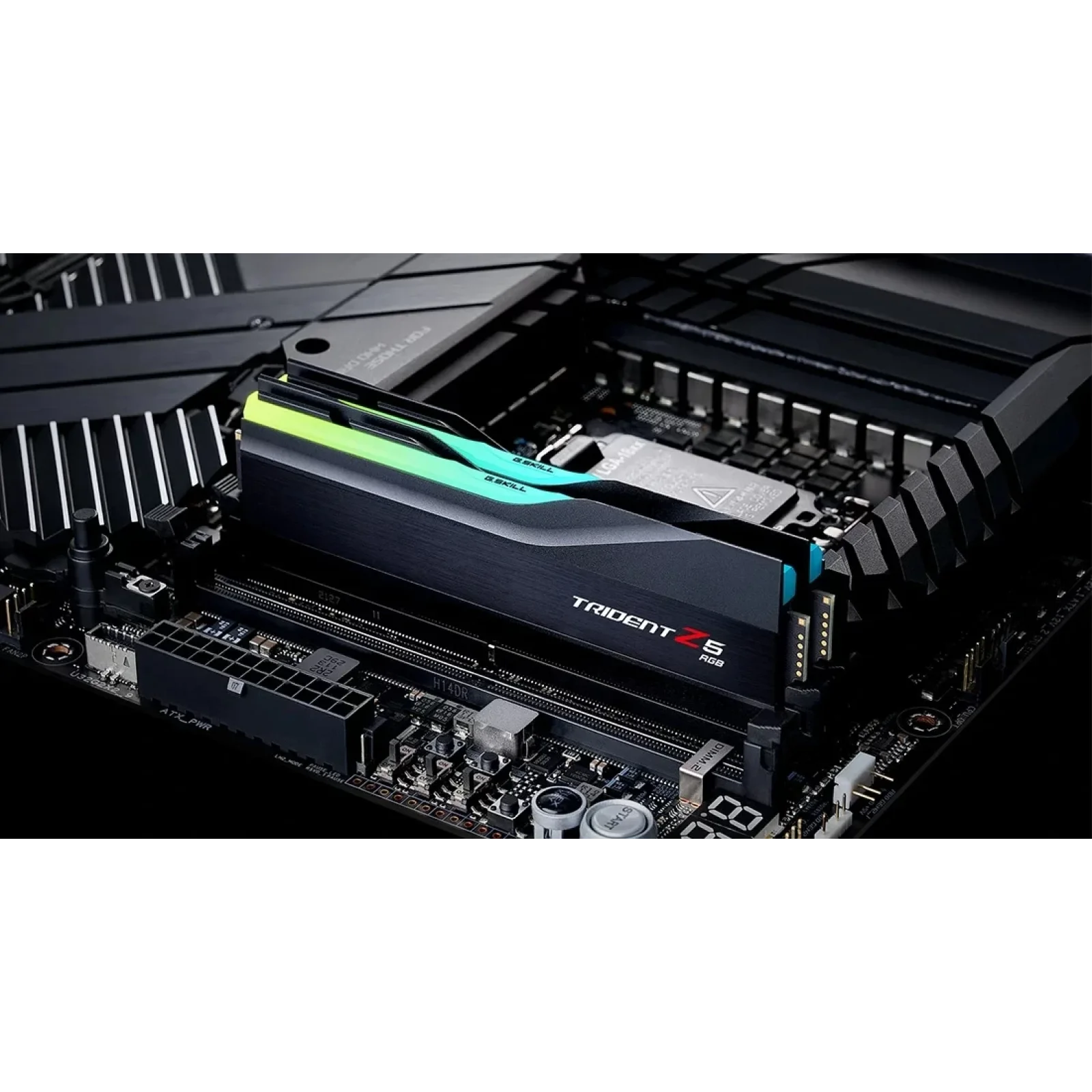 Модуль памяти DDR5 2x16GB/6400 G.Skill Trident Z5 RGB Black (F5-6400J3239G16GX2-TZ5RK) UA