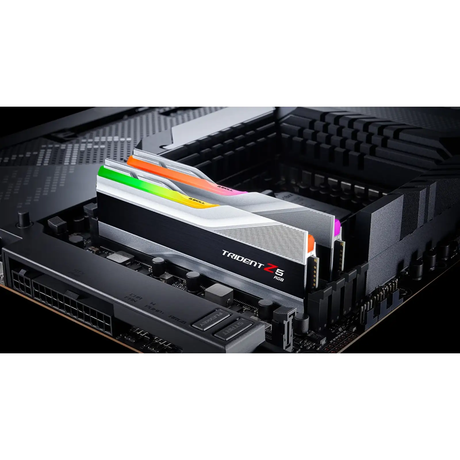 Оперативна пам'ять DDR5 2x16GB/6000 G.Skill Trident Z5 RGB Silver (F5-6000J3040F16GX2-TZ5RS) UA