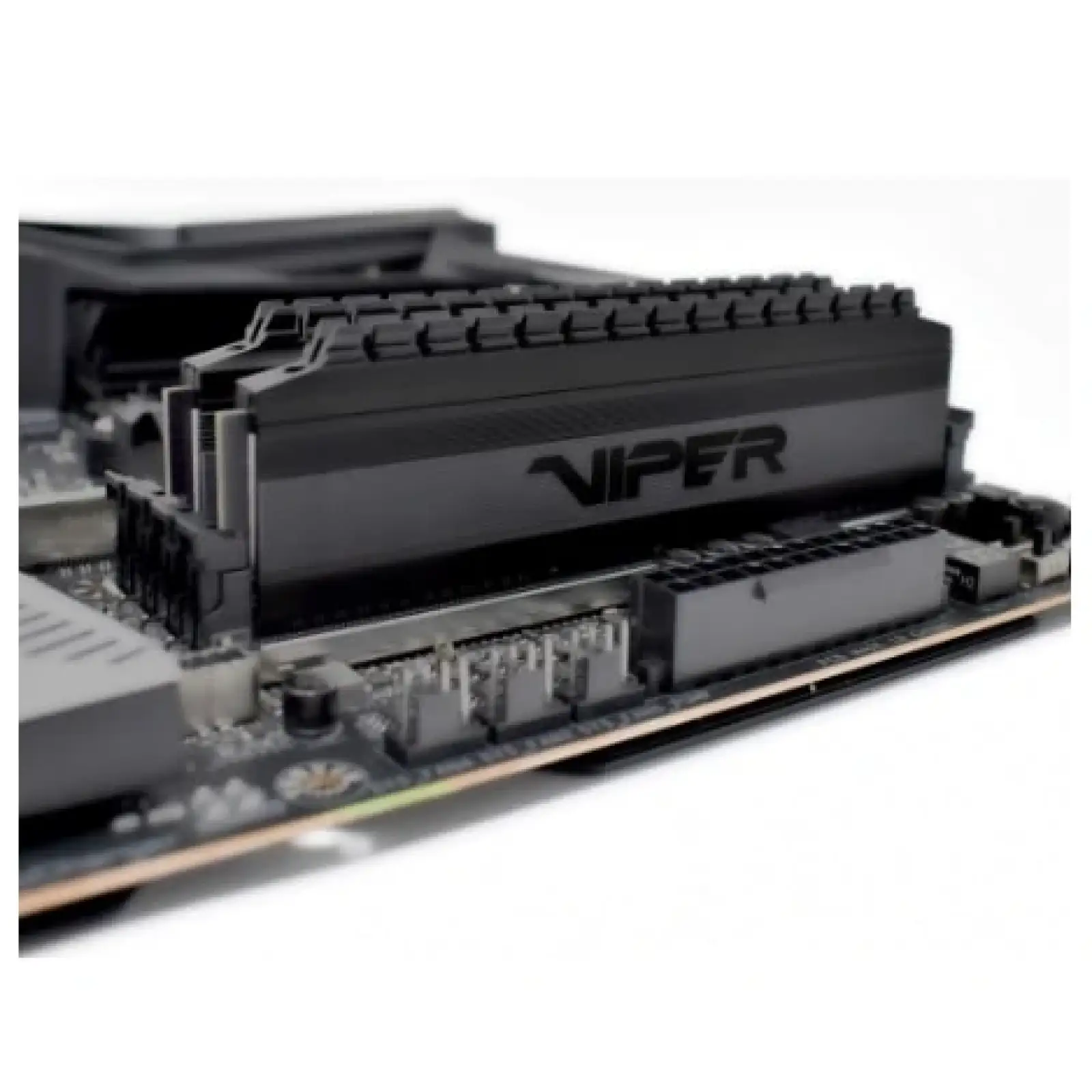 Оперативна пам'ять DDR4 2x16GB/3600 Patriot Viper 4 Blackout (PVB432G360C8K) UA