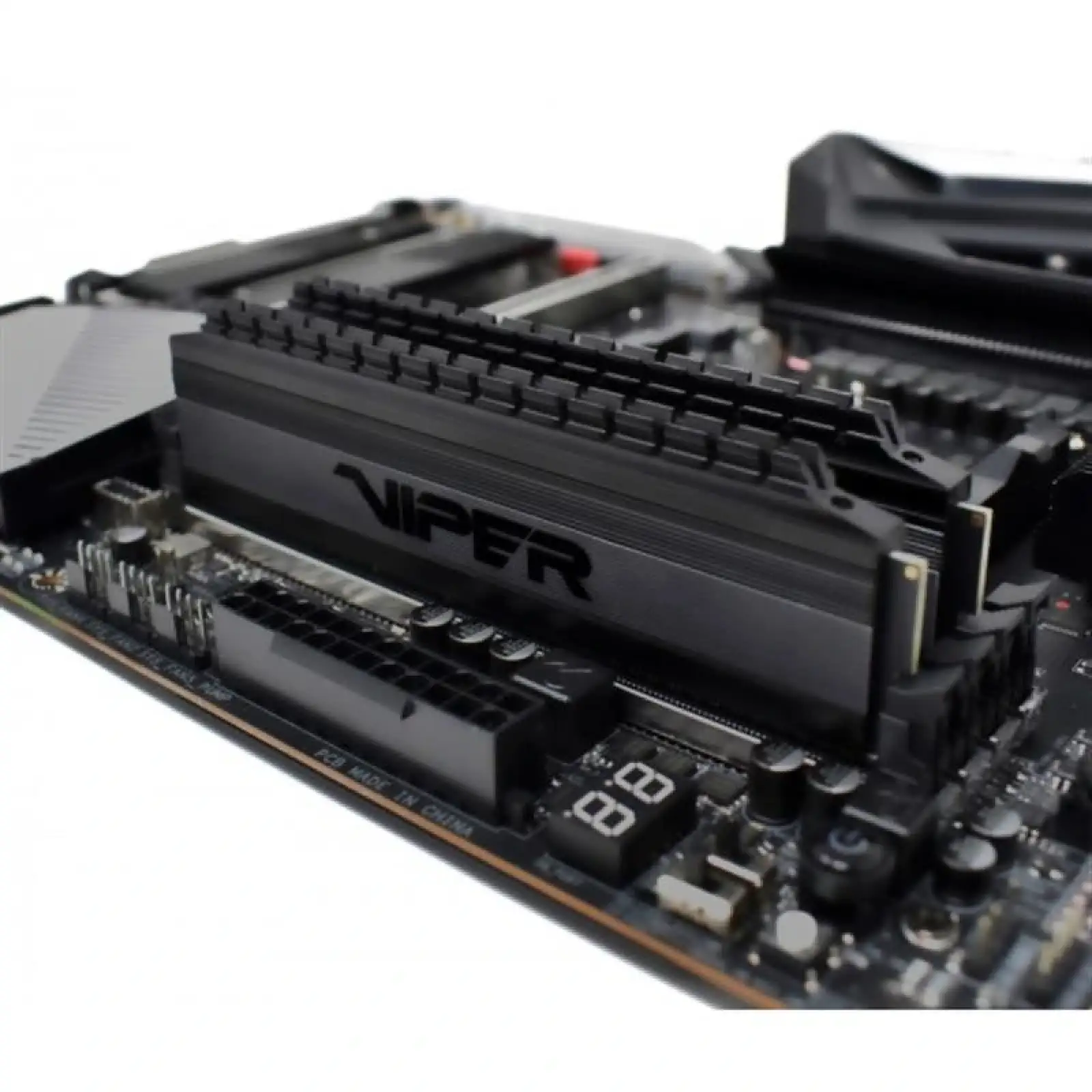 Оперативна пам'ять DDR4 2x8GB/3600 Patriot Viper 4 Blackout (PVB416G360C8K) UA