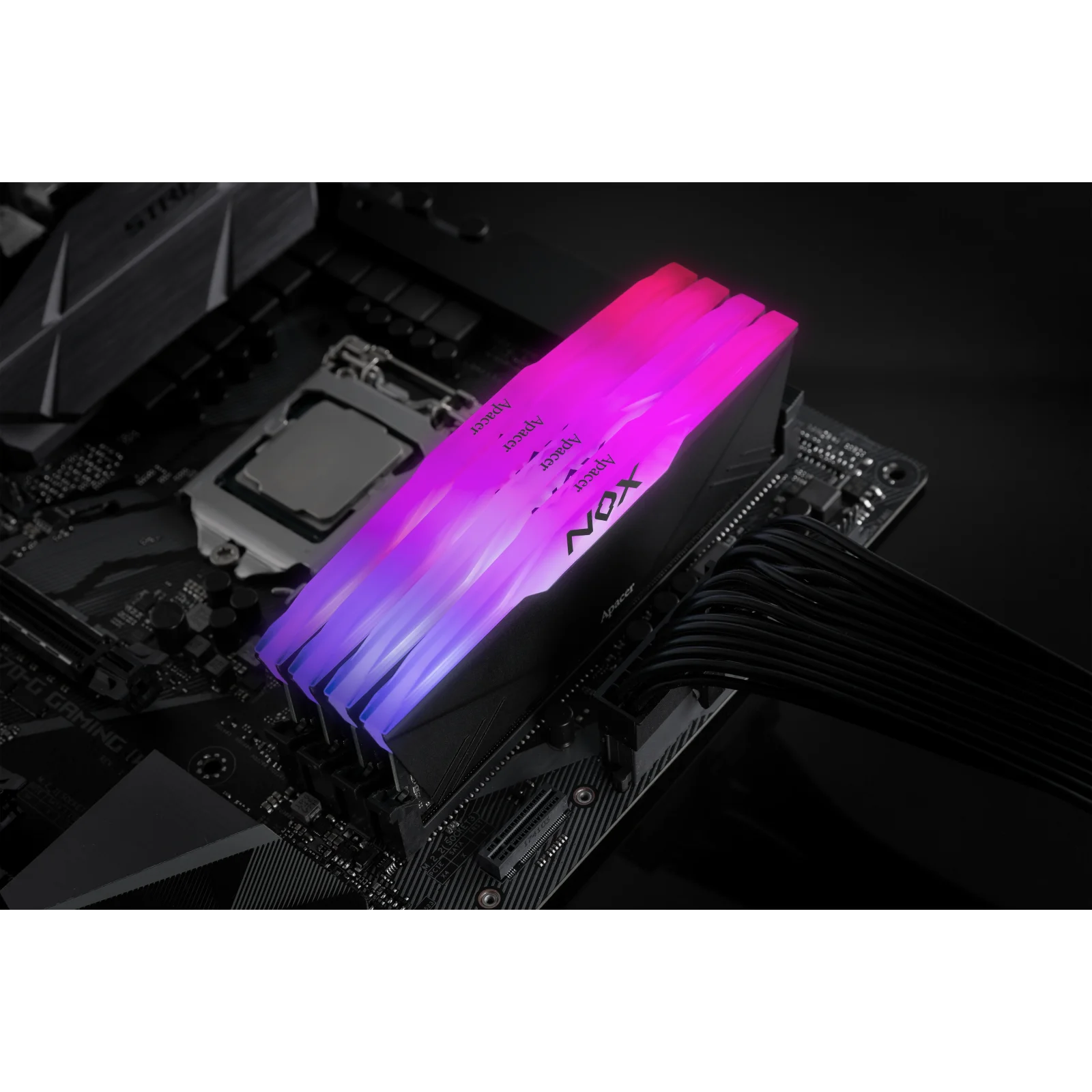 Модуль памяти DDR4 2x16GB/3200 Apacer NOX RGB Black (AH4U32G32C28YNBAA-2) UA