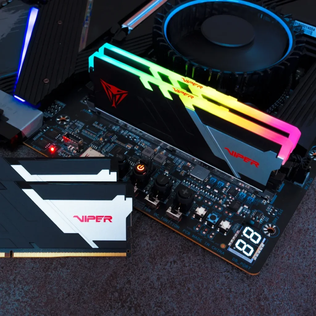 Модуль памяти DDR5 2x32GB/6000 Patriot Viper Venom RGB (PVVR564G600C36K) UA