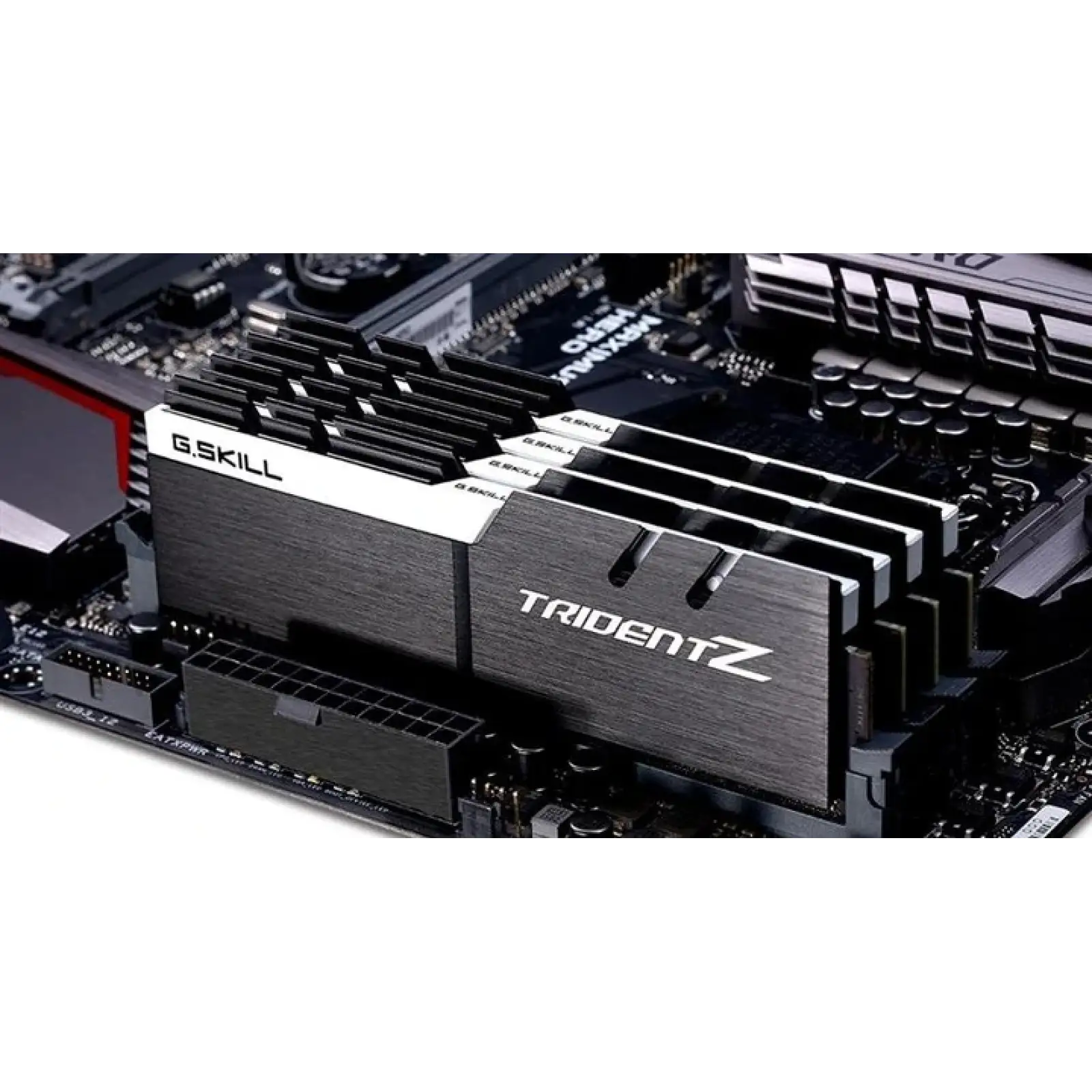 Оперативна пам'ять DDR4 2x16GB/3200 G.Skill Trident Z (F4-3200C16D-32GTZKW) UA