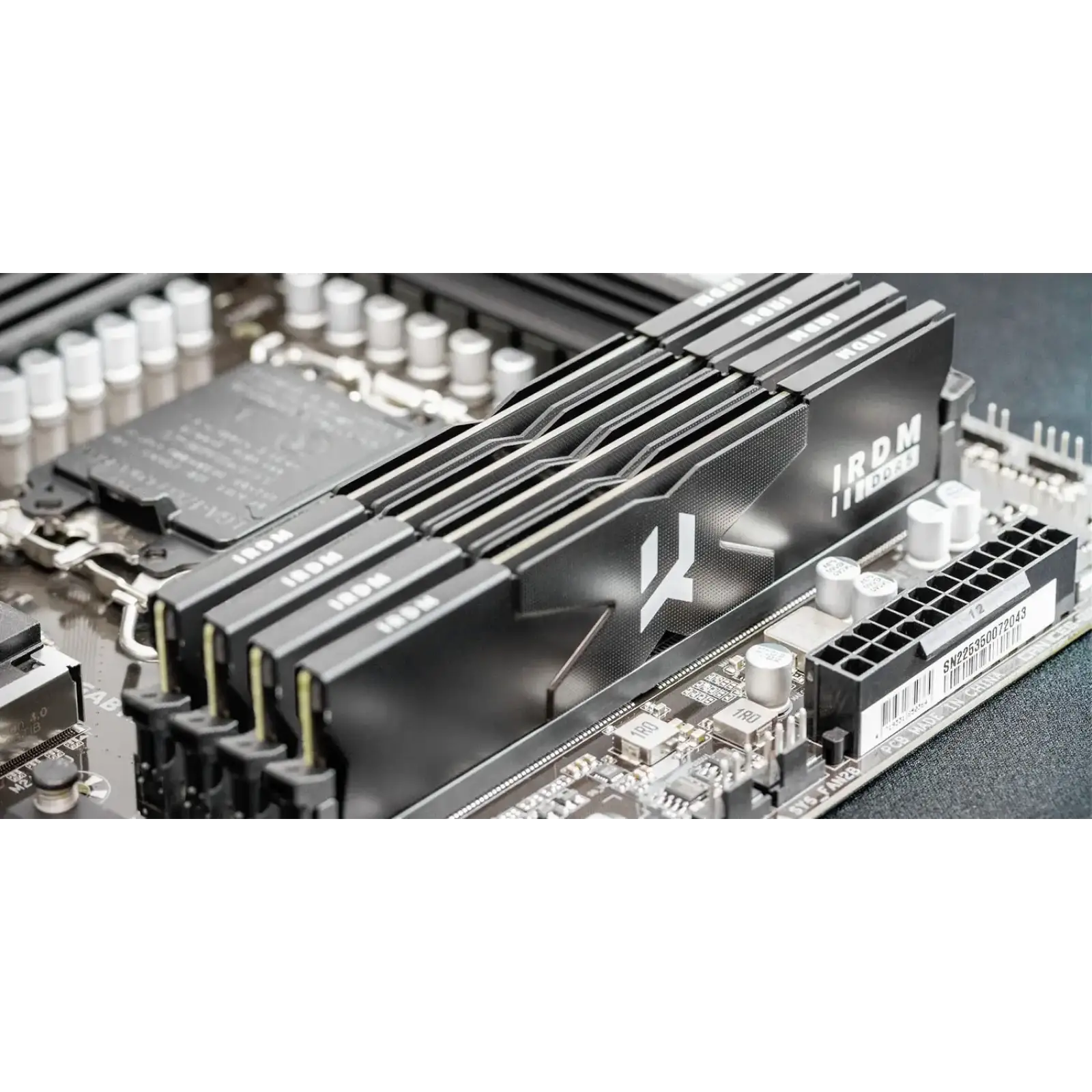 Модуль памяти Goodram 32 GB (2x16GB) DDR5 6000 MHz IRDM Black (IR-6000D564L36S/32GDC) UA