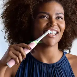 Зубна електрощітка Braun Oral-B iO Series 3 iOG3.1A6.0 Blush Pink UA