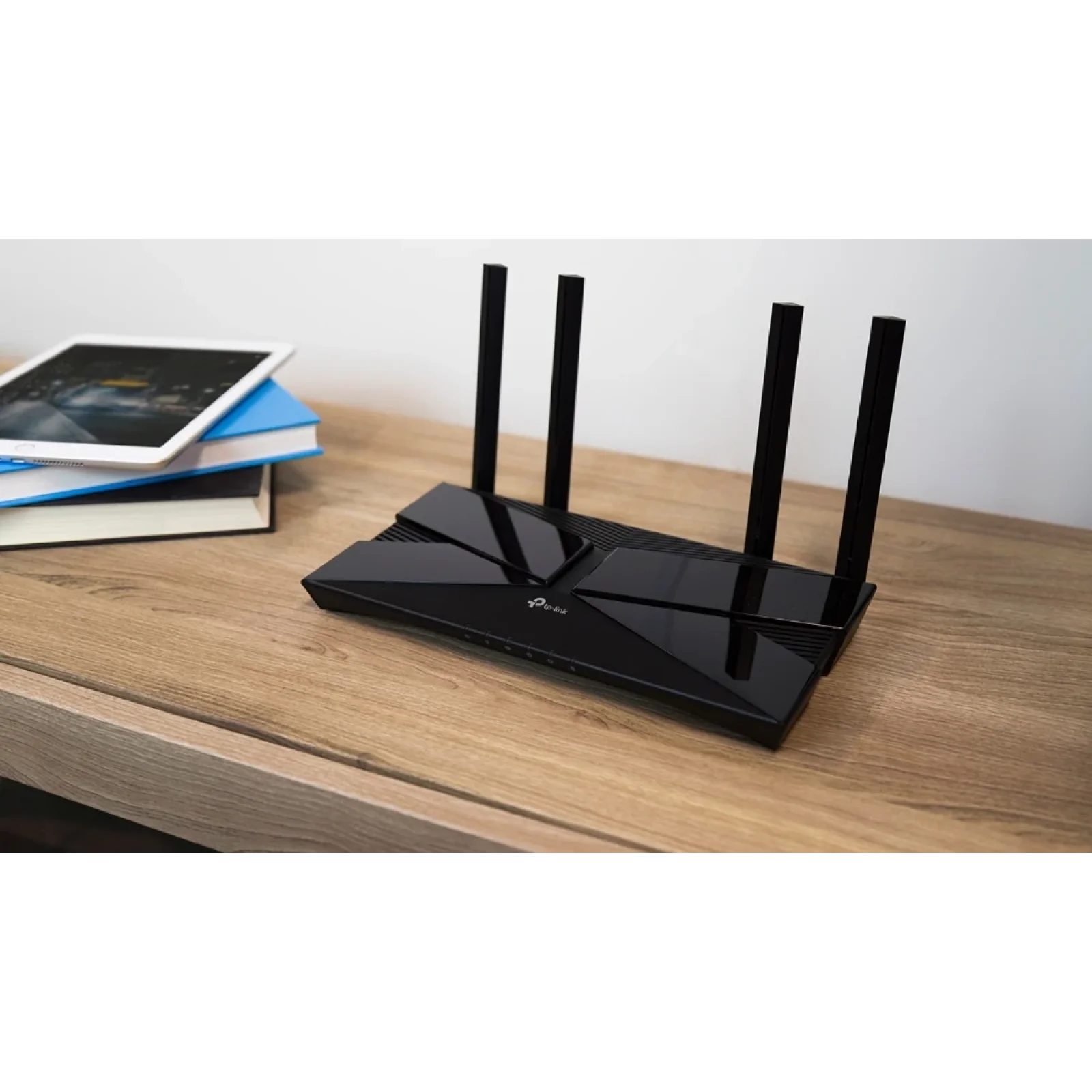 Беспроводной маршрутизатор TP-Link Archer AX1500 (AX1500, Wi-Fi 6, 1хGE WAN, 4хGE LAN, MU-MIMO, Beamforming, 4 антенны внешних) UA
